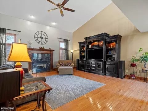 18191 Huron, Macomb, MI 48042 photo 8