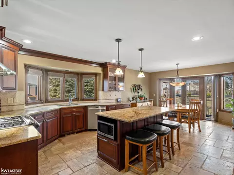 18191 Huron, Macomb, MI 48042 photo 21