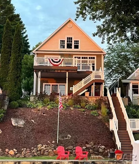 4868 Round Lk, Manitou Beach, MI 49253
