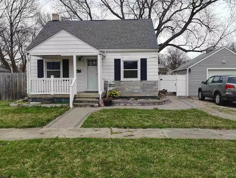 1102 Crawford, Flint, MI 48507