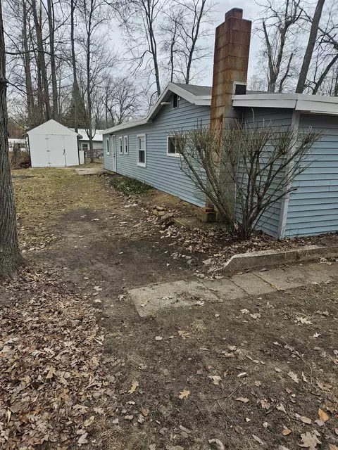 Exterior - 4802 Maplewood, Harrison, MI 48625 photo 2 of 2