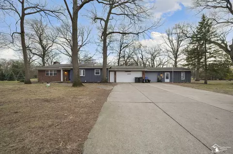 4285 Smith, Lambertville, MI 48144