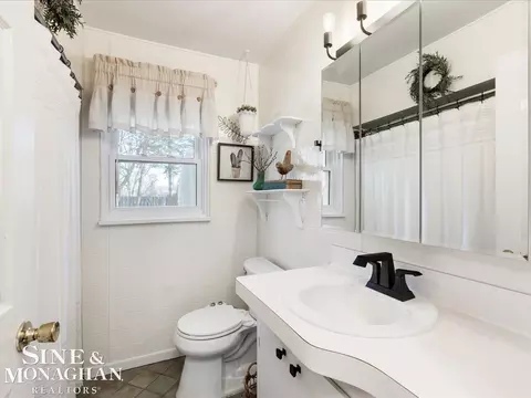350 Colonial, Algonac, MI 48001 photo 23