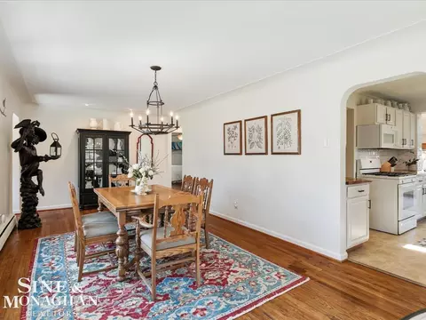 350 Colonial, Algonac, MI 48001 photo 8