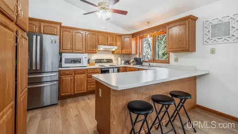 5175 18th, Escanaba, MI 49829 photo 11