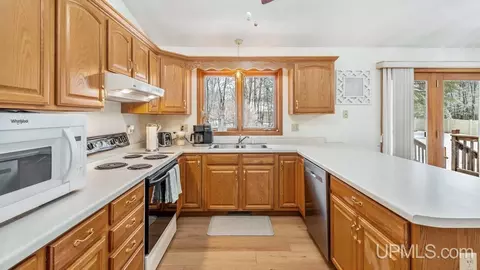 5175 18th, Escanaba, MI 49829 photo 10