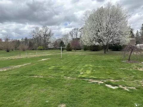 Exterior - 9405 Crabb, Temperance, MI 48182 photo 6 of 11