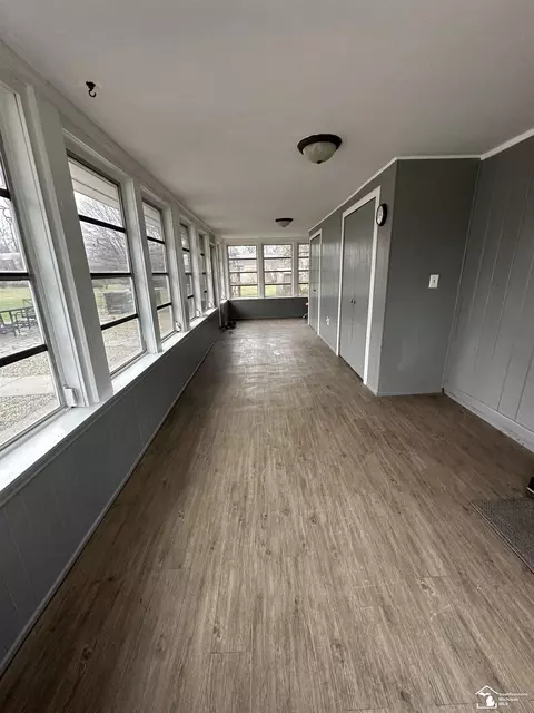 Exterior - 9405 Crabb, Temperance, MI 48182 photo 5 of 11