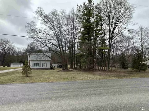 Exterior - 9405 Crabb, Temperance, MI 48182 photo 3 of 11