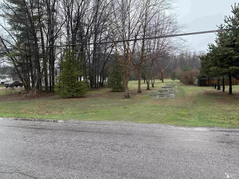 Exterior - 9405 Crabb, Temperance, MI 48182 photo 10 of 11