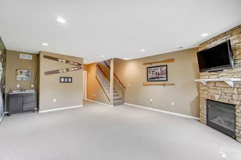 Living - 3126 Charme Hbr, Monroe, MI 48162 photo 11 of 11