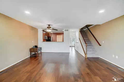 Living - 3126 Charme Hbr, Monroe, MI 48162 photo 4 of 11