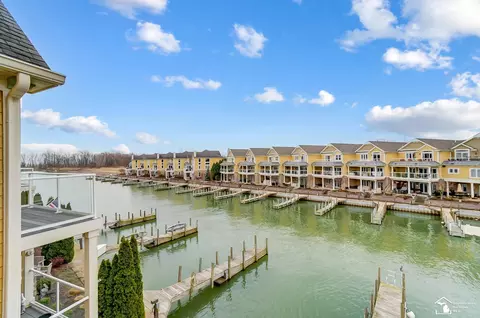 View/Area - 3126 Charme Hbr, Monroe, MI 48162 photo 4 of 10