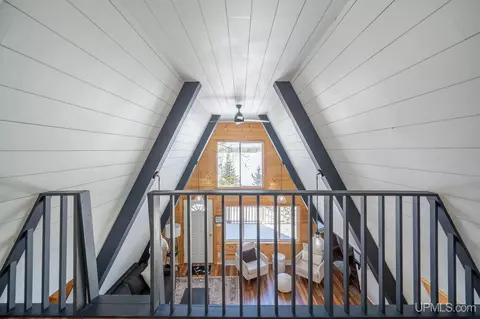 Entry Way - 1320 S Helen Lk, Ishpeming, MI 49849 photo 2 of 2