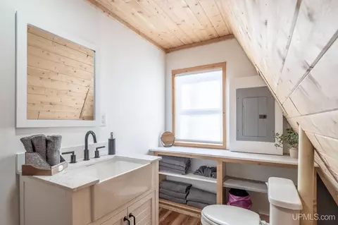 Bath - 1320 S Helen Lk, Ishpeming, MI 49849 photo 2 of 2