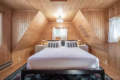 Bedroom - 1320 S Helen Lk, Ishpeming, MI 49849 photo 3 of 7