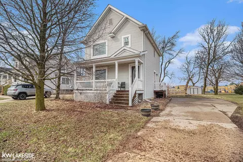2100 Homestead, Adrian, MI 49221