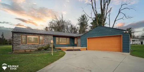 1447 N Genevieve, Burton, MI 48509