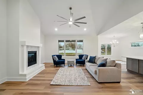 Living - 300 Central Park Blvd, Monroe, MI 48162 photo 1 of 5