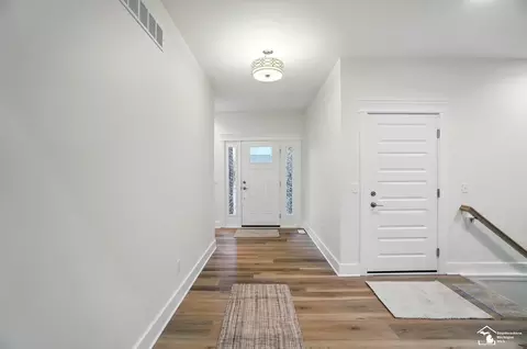 Entry Way - 300 Central Park Blvd, Monroe, MI 48162 photo 2 of 8