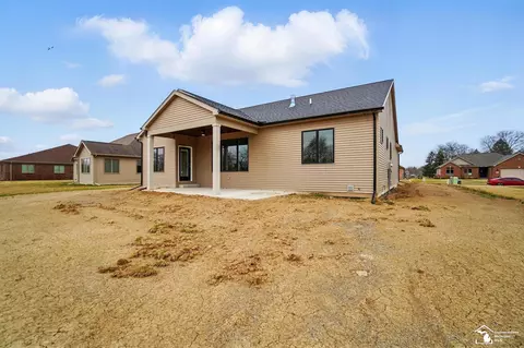 Exterior - 300 Central Park Blvd, Monroe, MI 48162 photo 3 of 4