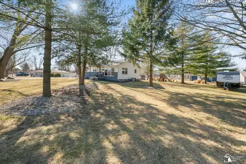 15581 Eastwood, Monroe, MI 48161