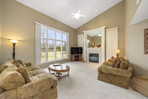 Living - 45819 Winthrop, Macomb, MI 48044 photo 2 of 2
