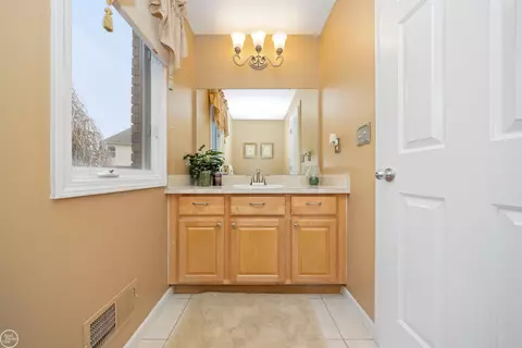 Bath - 45819 Winthrop, Macomb, MI 48044 photo 1 of 5