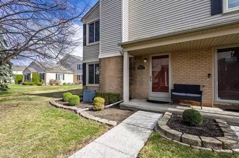44511 S Carolina, Clinton Township, MI 48038