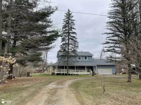 5886 Rivard, Millington, MI 48746