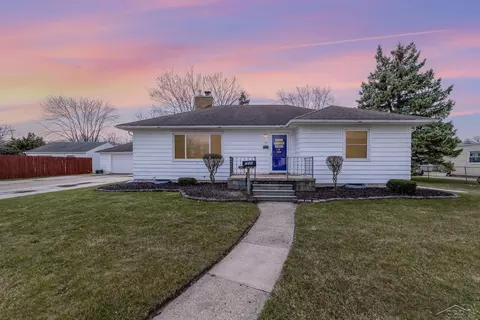 705 Homedale, Saginaw, MI 48604