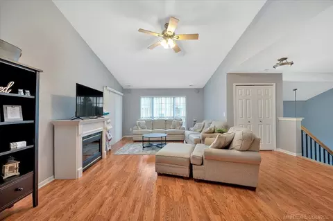 16453 Chatham, Macomb, MI 48044 photo 6