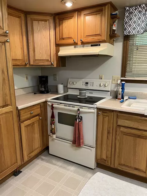 Kitchen - 3466 Mapleridge, Lupton, MI 48635 photo 2 of 9