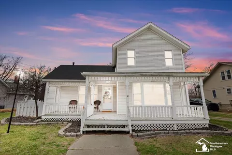 28203 Waltz, New Boston, MI 48164