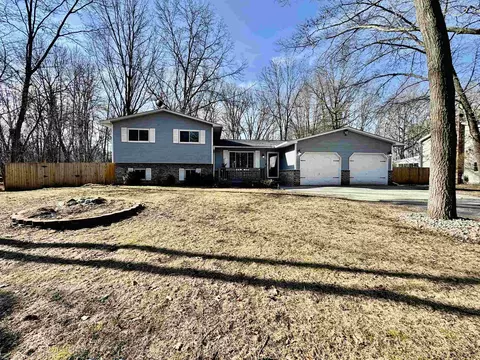 1424 E Oakwood, Midland, MI 48640