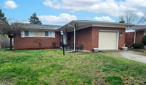 28628 Newport, Warren, MI 48088