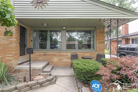 24609 Wood, Saint Clair Shores, MI 48080