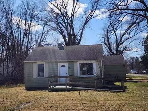 2488 Montana, Saginaw, MI 48601