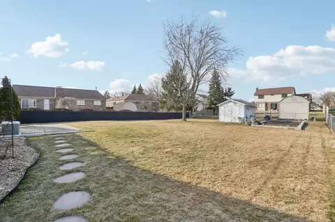 Exterior - 15323 Olympic Dr, Macomb, MI 48044 photo 5 of 7