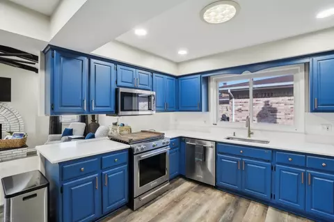 Kitchen - 15323 Olympic Dr, Macomb, MI 48044 photo 1 of 2
