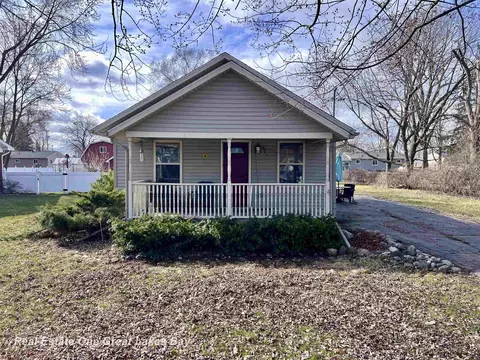 889 Commonwealth, Saginaw, MI 48604