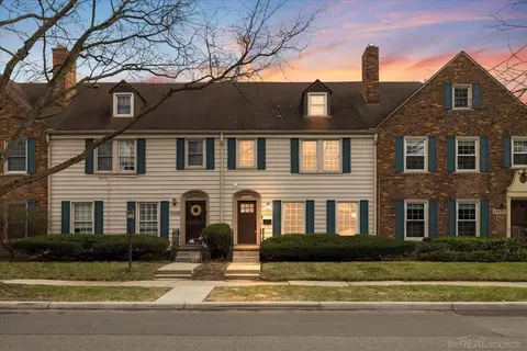 17440 Maumee, Grosse Pointe, MI 48230