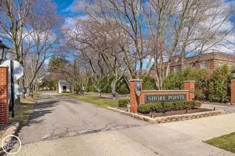 22053 Shorepointe, Saint Clair Shores, MI 48080