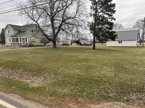 1173 S Hollister, Ovid, MI 48866