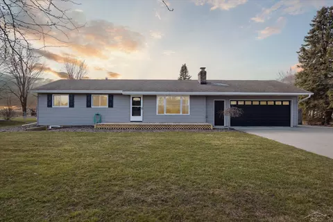2294 E Salzburg, Bay City, MI 48706