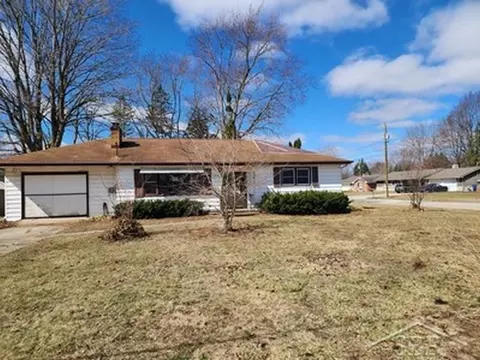 3801 N Thomas, Freeland, MI 48623