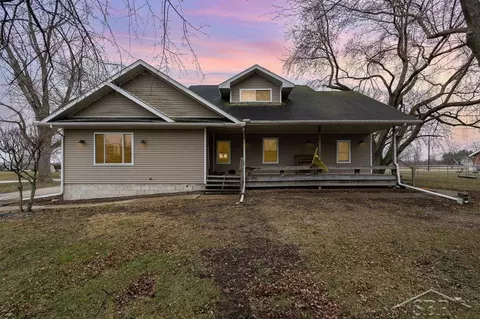 2528 E Stewart, Midland, MI 48640