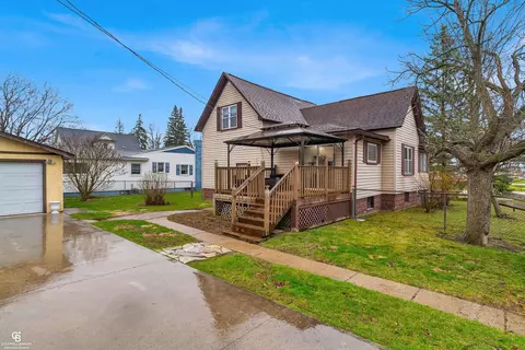 Exterior - 1603 Saint Clair, Algonac, MI 48001 photo 3 of 10