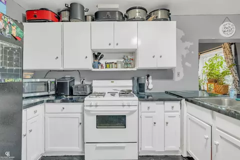 Kitchen - 1603 Saint Clair, Algonac, MI 48001 photo 3 of 4