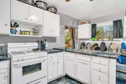 Kitchen - 1603 Saint Clair, Algonac, MI 48001 photo 4 of 4